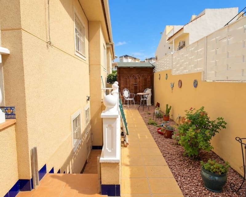 Chalet de 4 habitaciones en Benimar en venta con piscina garaje - 315.000 € (Ref: 10179342)