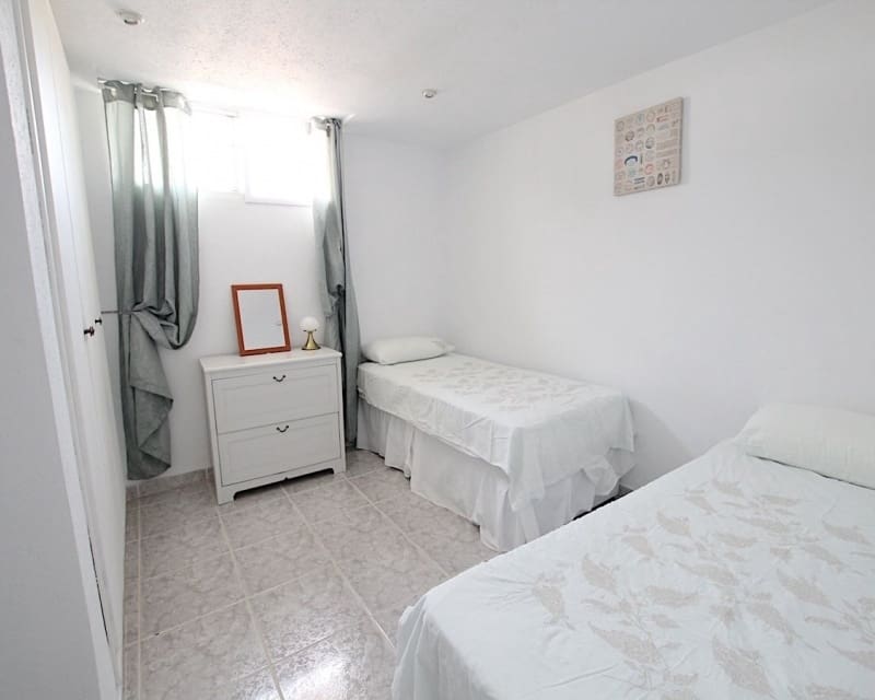 Chalet de 4 habitaciones en Benimar en venta con piscina garaje - 315.000 € (Ref: 10179342)