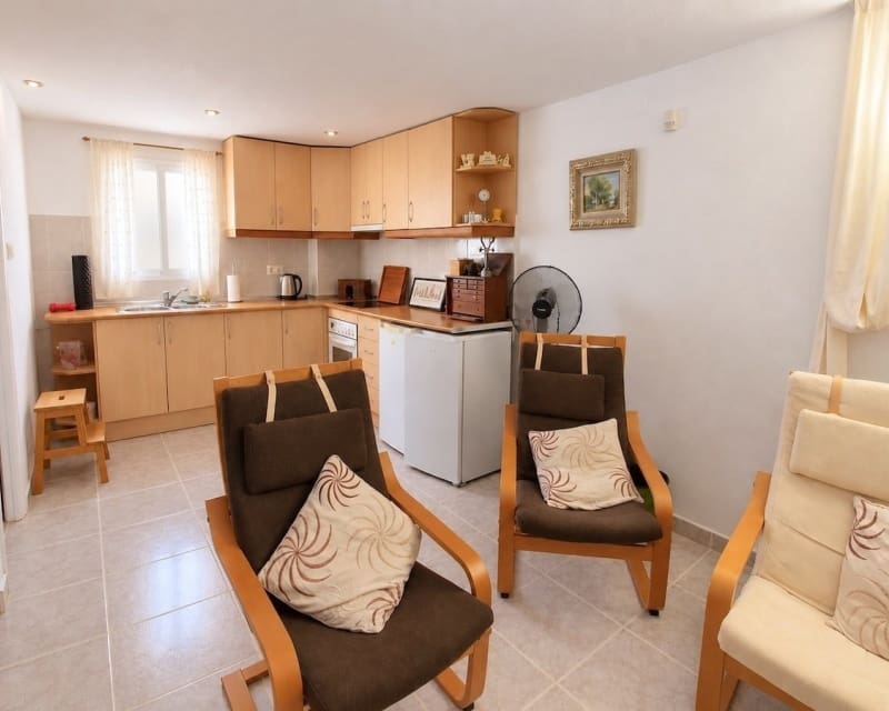 Chalet de 4 habitaciones en Benimar en venta con piscina garaje - 315.000 € (Ref: 10179342)