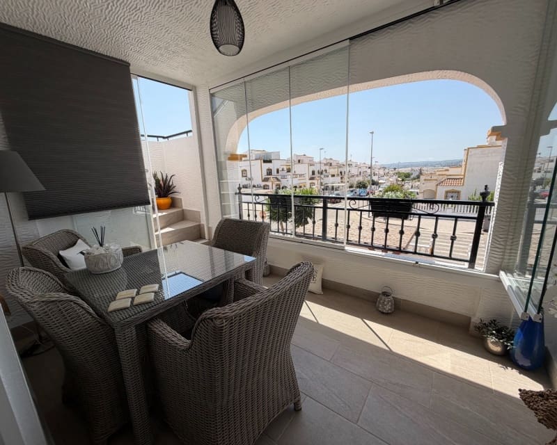 Apartamento de 2 habitaciones en Los Montesinos en venta con piscina - 150.000 € (Ref: 10179345)