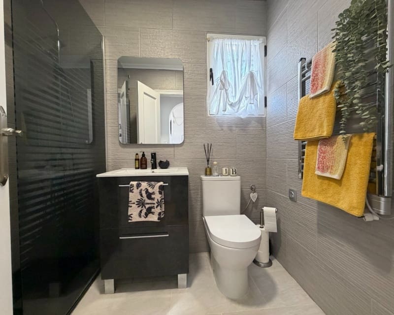 Apartamento de 2 habitaciones en Los Montesinos en venta con piscina - 150.000 € (Ref: 10179345)