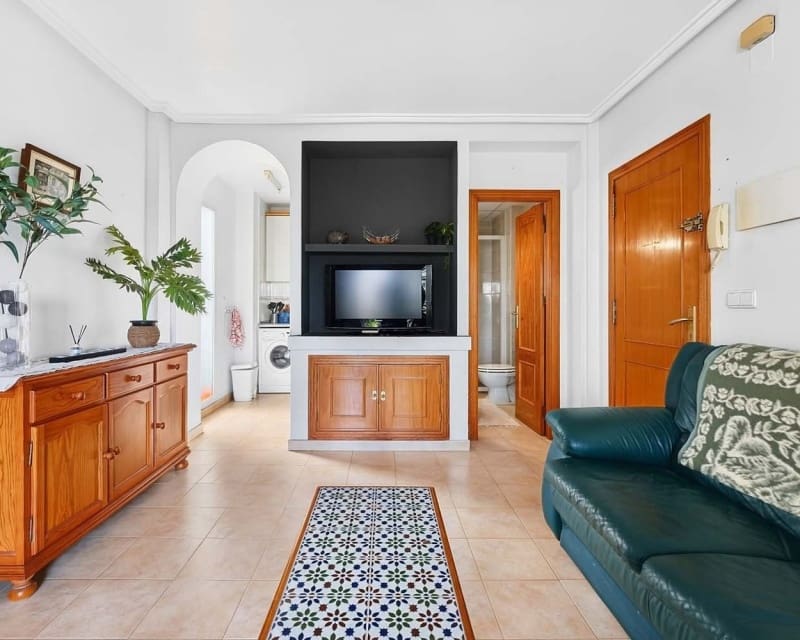 2 slaapkamer Appartement te koop in La Zenia met zwembad - € 169.950 (Ref: 10179347)