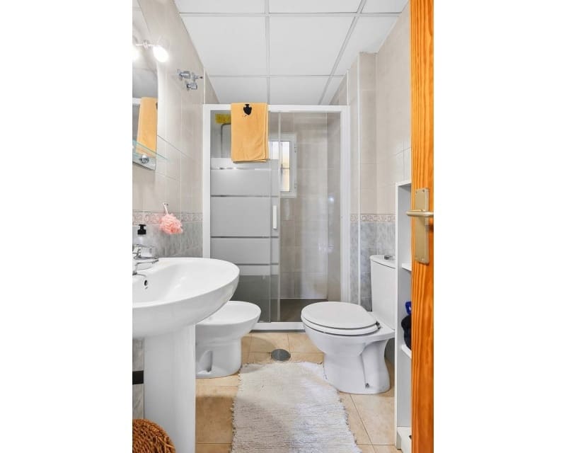 2 slaapkamer Appartement te koop in La Zenia met zwembad - € 169.950 (Ref: 10179347)