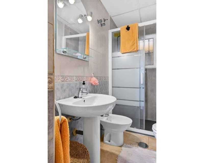2 slaapkamer Appartement te koop in La Zenia met zwembad - € 169.950 (Ref: 10179347)