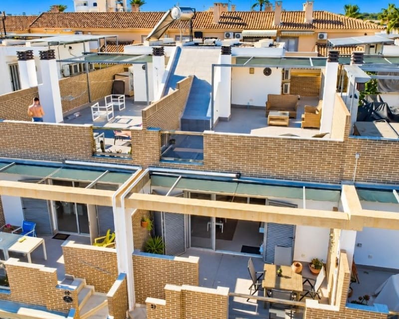 3 soverom Leilighet til salgs i Los Alcazares med svømmebasseng - € 275 000 (Ref: 10182193)