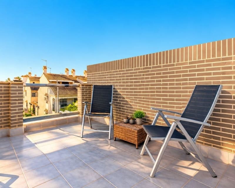 3 soverom Leilighet til salgs i Los Alcazares med svømmebasseng - € 275 000 (Ref: 10182193)