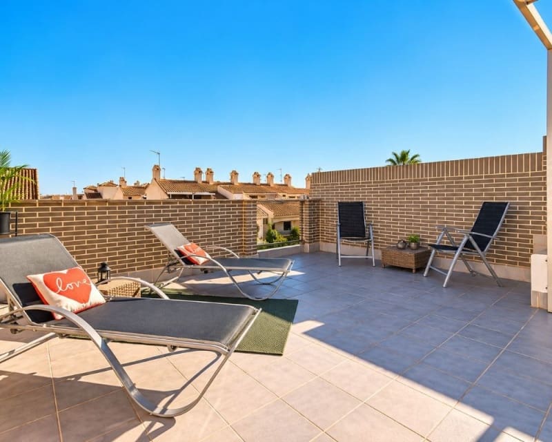 3 soverom Leilighet til salgs i Los Alcazares med svømmebasseng - € 275 000 (Ref: 10182193)