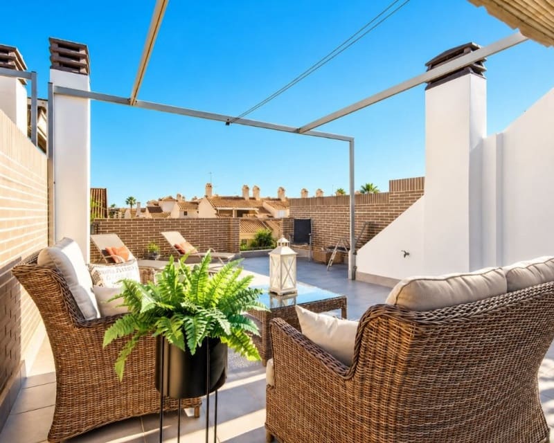 3 soverom Leilighet til salgs i Los Alcazares med svømmebasseng - € 275 000 (Ref: 10182193)