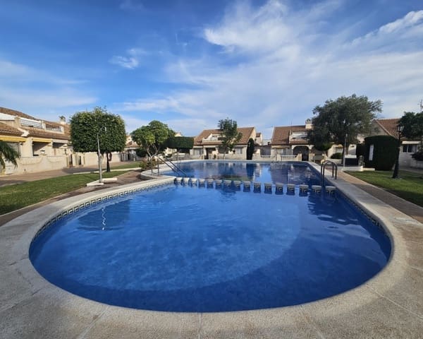 3 soveværelse Bungalow til salg i La Zenia, Orihuela med swimmingpool - € 329.950 (Ref: 3748449)