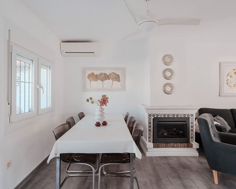 3 makuuhuone Omakotitalo myytävänä paikassa Villamartin mukana uima-altaan - 299 000 € (Ref: 6779499)