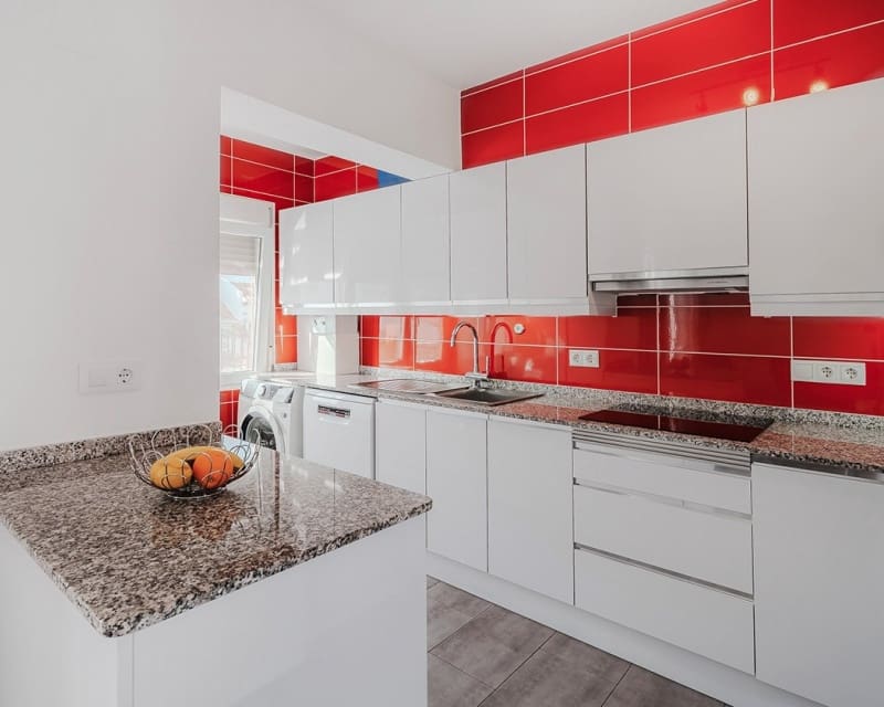 3 makuuhuone Omakotitalo myytävänä paikassa Villamartin mukana uima-altaan - 299 000 € (Ref: 6779499)