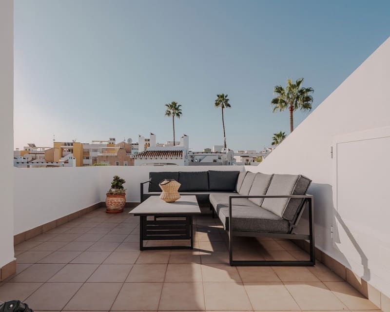 3 makuuhuone Omakotitalo myytävänä paikassa Villamartin mukana uima-altaan - 299 000 € (Ref: 6779499)