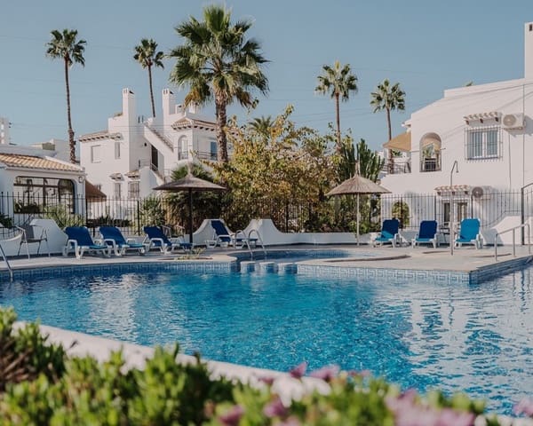 3 makuuhuone Omakotitalo myytävänä paikassa Villamartin, Orihuela mukana uima-altaan - 299 000 € (Ref: 6779499)