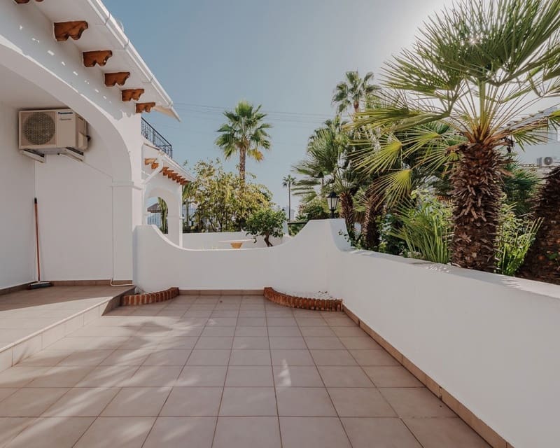 3 makuuhuone Omakotitalo myytävänä paikassa Villamartin mukana uima-altaan - 299 000 € (Ref: 6779499)