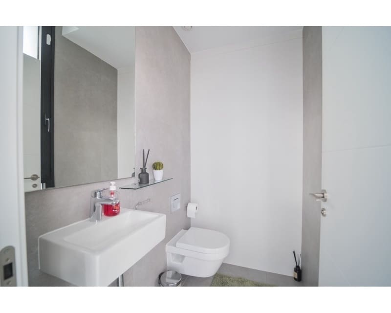 3 makuuhuone Huvila myytävänä paikassa Pueblo Bravo mukana uima-altaan - 650 000 € (Ref: 8751646)