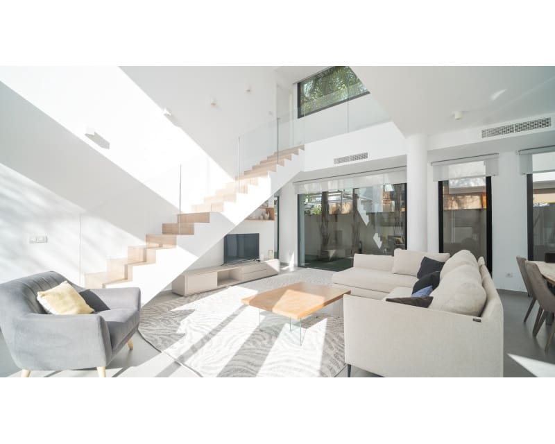 3 makuuhuone Huvila myytävänä paikassa Pueblo Bravo mukana uima-altaan - 650 000 € (Ref: 8751646)