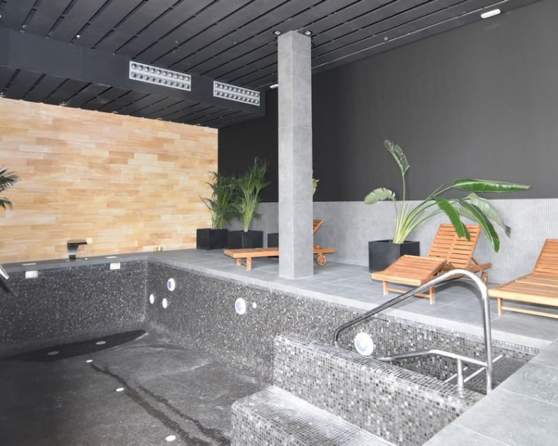 Apartamento de 3 habitaciones en Villamartin en venta con piscina - 549.000 € (Ref: 8782227)