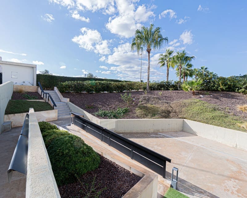 Apartamento de 3 habitaciones en Villamartin en venta con piscina - 549.000 € (Ref: 8782227)