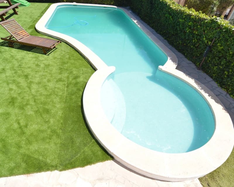 Chalet de 4 habitaciones en La Torreta en venta con piscina - 890.000 € (Ref: 8785564)