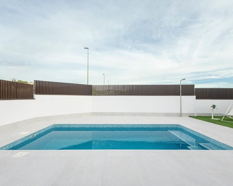 2 chambre Villa/Maison à vendre à San Miguel de Salinas avec piscine - 351 000 € (Ref: 8800172)