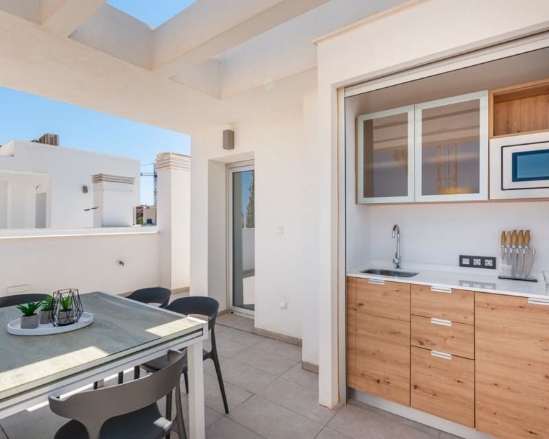 3 slaapkamer Villa te koop in El Raso met zwembad - € 445.000 (Ref: 8800194)