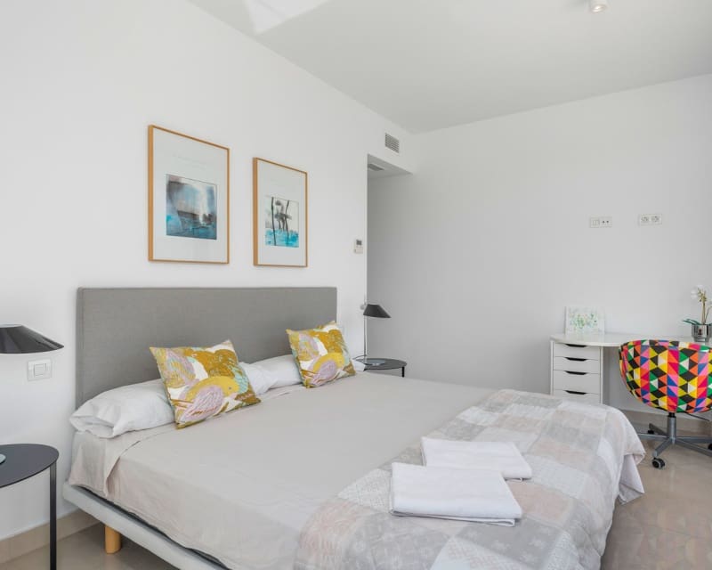 4 makuuhuone Huvila myytävänä paikassa Ciudad Quesada mukana uima-altaan - 640 000 € (Ref: 8830361)