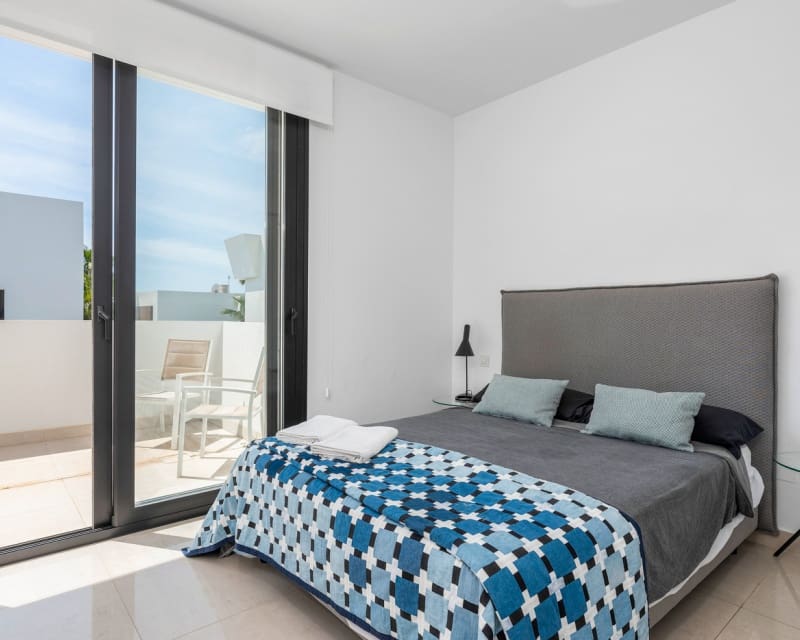 4 makuuhuone Huvila myytävänä paikassa Ciudad Quesada mukana uima-altaan - 640 000 € (Ref: 8830361)