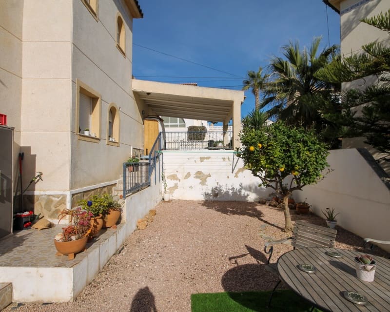 3 soveværelse Villa til salg i Villamartin - € 210.000 (Ref: 8839903)