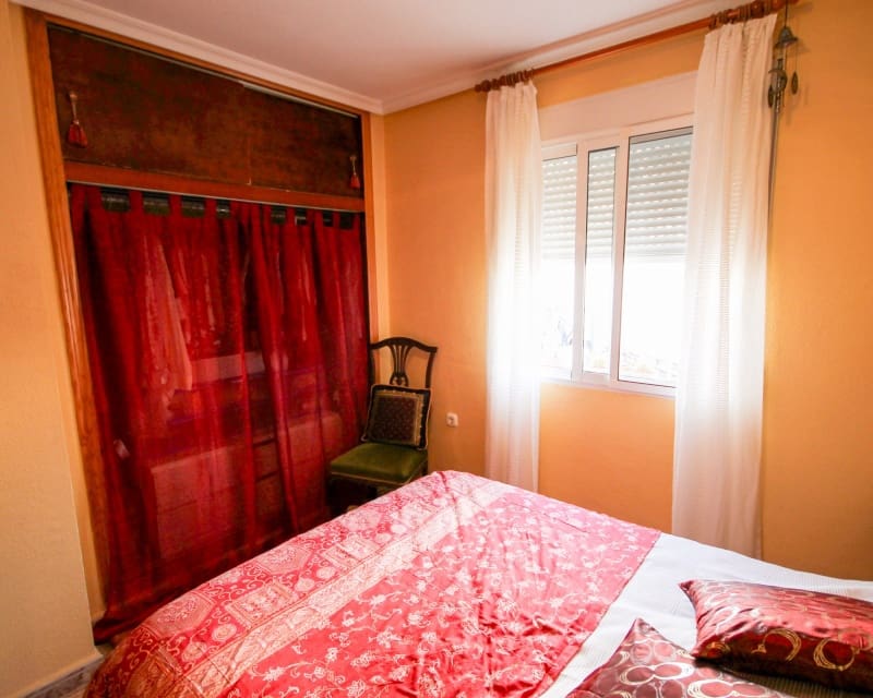 3 soveværelse Villa til salg i Villamartin - € 210.000 (Ref: 8839903)