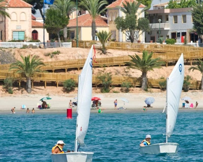 2 slaapkamer Appartement te koop in Torre de la Horadada met zwembad - € 255.000 (Ref: 8850140)