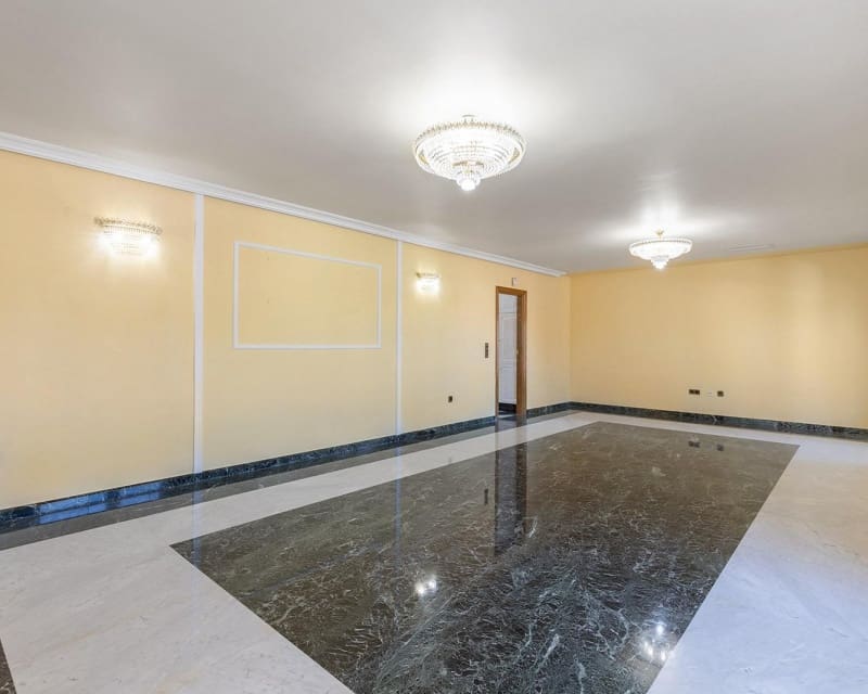 5 slaapkamer Villa te koop in La Torreta met zwembad - € 780.000 (Ref: 8861562)