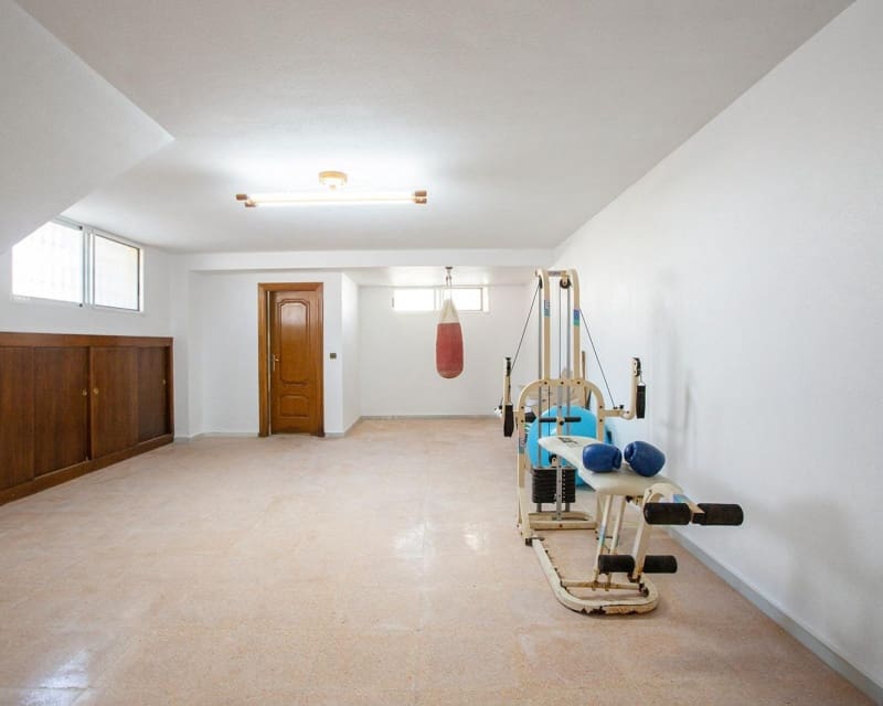 5 slaapkamer Villa te koop in La Torreta met zwembad - € 780.000 (Ref: 8861562)