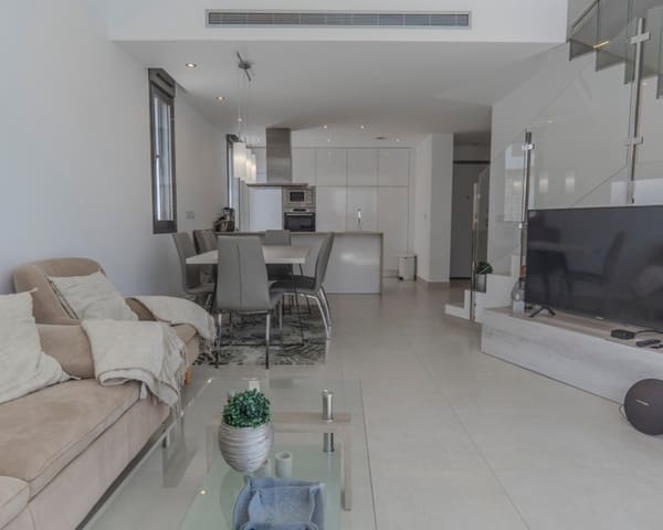 4 soveværelse Villa til salg i Villamartin, Orihuela med swimmingpool - € 475.000 (Ref: 8945331)