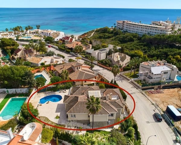 4 Zimmer Villa zu verkaufen in Dehesa de Campoamor, Orihuela mit Pool - 990.000 € (Ref: 8945554)