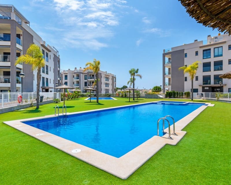 2 soveværelse Lejlighed til salg i Villamartin med swimmingpool - € 249.000 (Ref: 8958294)