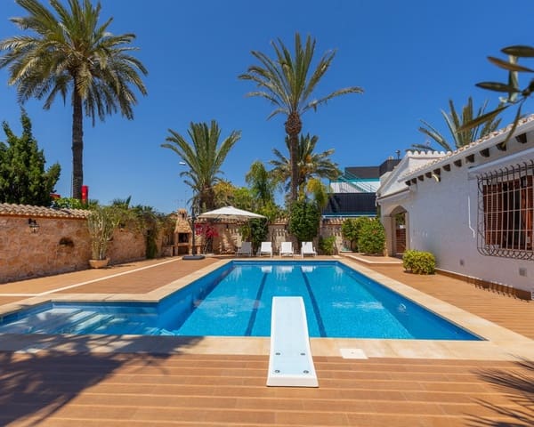 4 chambre Villa/Maison à vendre à Punta Prima, Orihuela avec piscine - 749 900 € (Ref: 9041689)