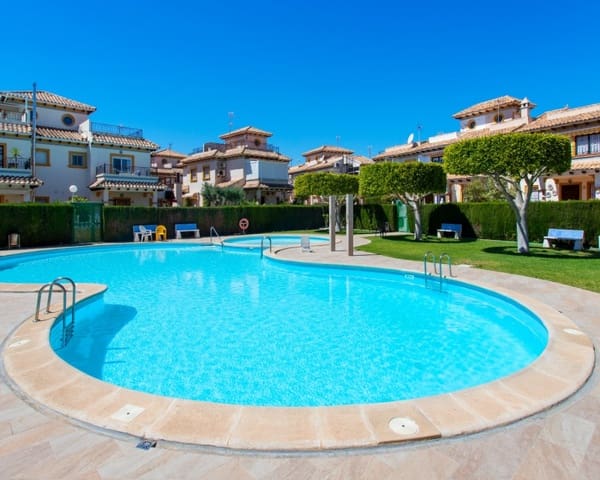 2 soveværelse Villa til salg i Punta Prima, Orihuela med swimmingpool - € 190.000 (Ref: 9061468)