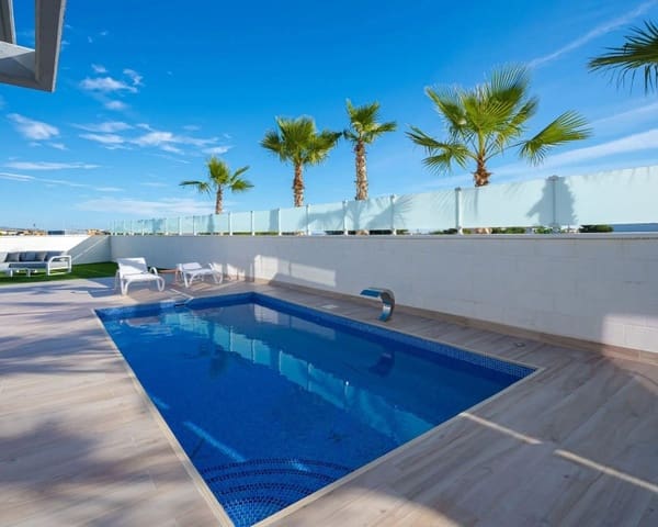 4 slaapkamer Villa te koop in Cabo Roig, Orihuela met zwembad - € 535.000 (Ref: 9061469)