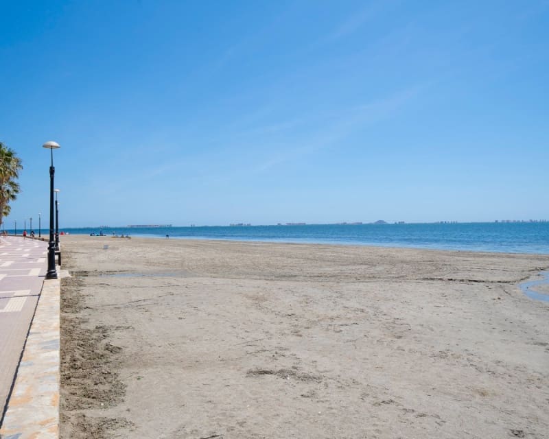 3 soverom Hus til salgs i Los Alcazares med svømmebasseng - € 270 000 (Ref: 9094297)