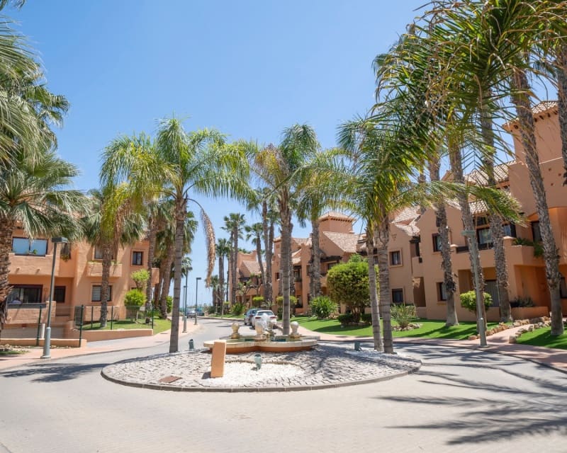 3 soverom Hus til salgs i Los Alcazares med svømmebasseng - € 270 000 (Ref: 9094297)