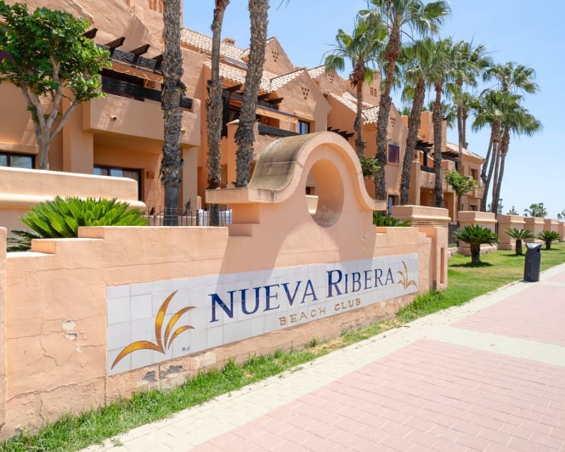 3 soverom Hus til salgs i Los Alcazares med svømmebasseng - € 270 000 (Ref: 9094297)