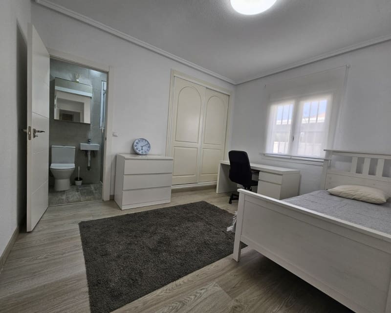 4 Zimmer Villa zu verkaufen in Lo Pepin mit Pool - 450.000 € (Ref: 9136367)