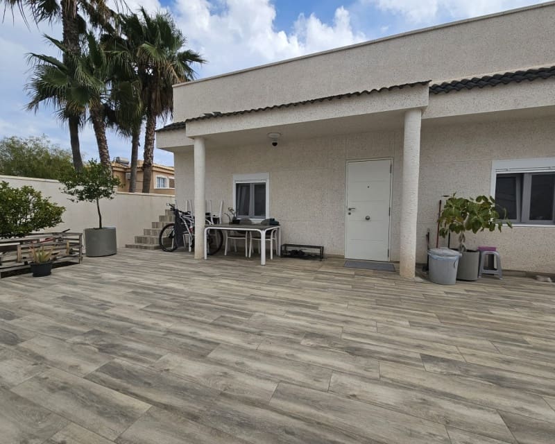 4 Zimmer Villa zu verkaufen in Lo Pepin mit Pool - 450.000 € (Ref: 9136367)