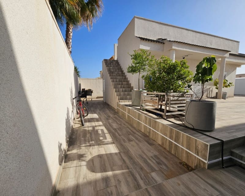 4 Zimmer Villa zu verkaufen in Lo Pepin mit Pool - 450.000 € (Ref: 9136367)