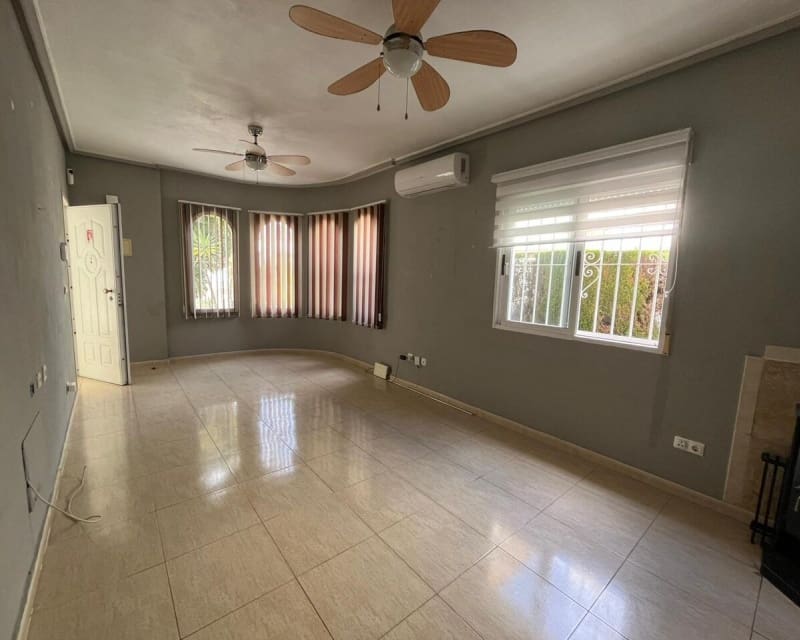 3 chambre Villa/Maison à vendre à Algorfa avec piscine - 207 000 € (Ref: 9170493)