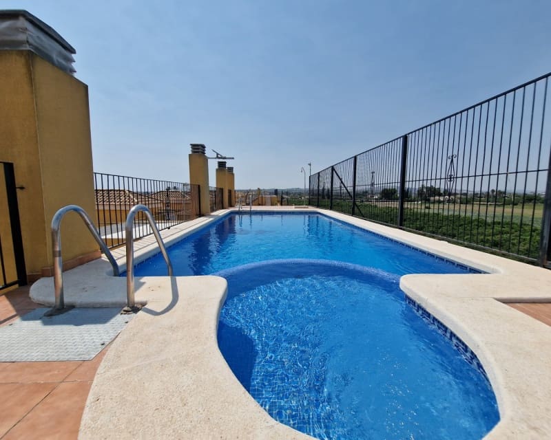 2 sovrum Lägenhet till salu i Daya Nueva med pool - 119 500 € (Ref: 9187709)