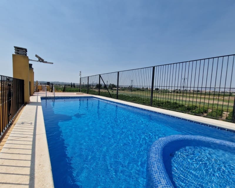 2 sovrum Lägenhet till salu i Daya Nueva med pool - 119 500 € (Ref: 9187709)