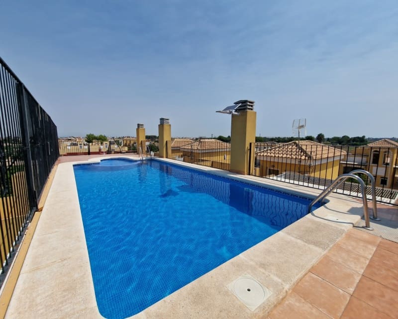 2 sovrum Lägenhet till salu i Daya Nueva med pool - 119 500 € (Ref: 9187709)