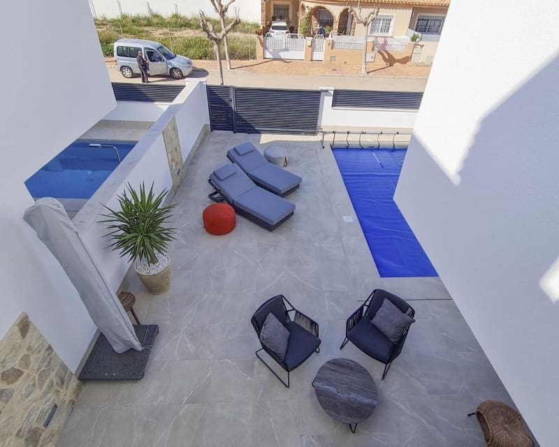 3 Zimmer Villa zu verkaufen in San Pedro del Pinatar mit Pool - 445.000 € (Ref: 9241140)