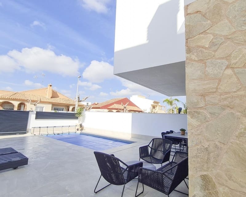 3 Zimmer Villa zu verkaufen in San Pedro del Pinatar mit Pool - 445.000 € (Ref: 9241140)